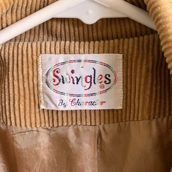 Vintage corduroy blazer. - Picture 3 of 3